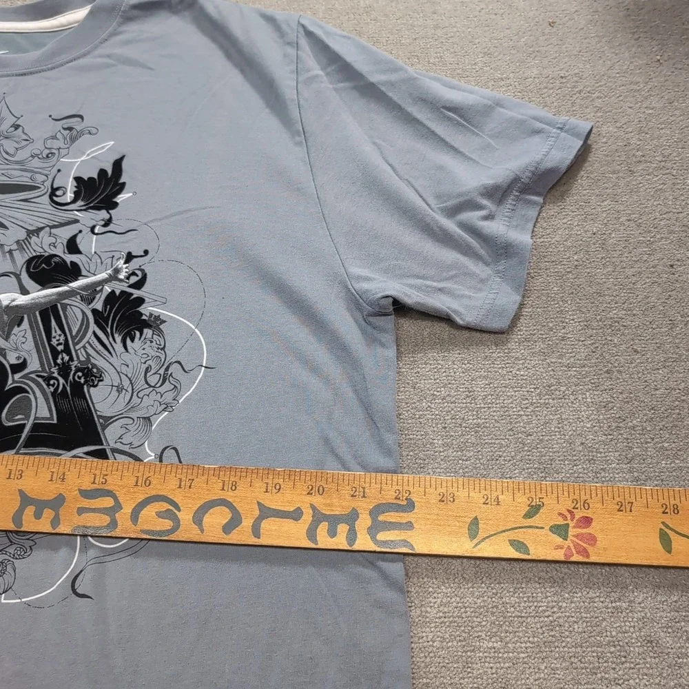 Nike Dri-Fit Lebron‎ James Crown & Arms T-shirt Large Rare Gray Embroidery Fur